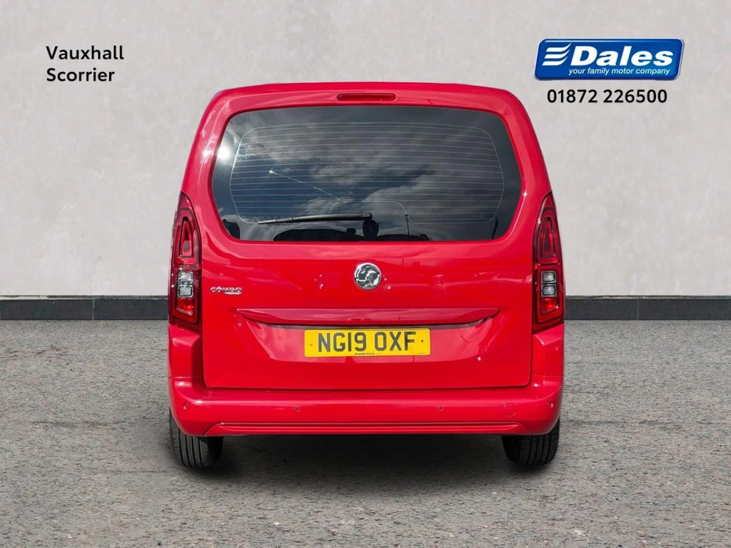 Vauxhall Combo Life Combo Life 1.2 Turbo Energy Estate Red #3