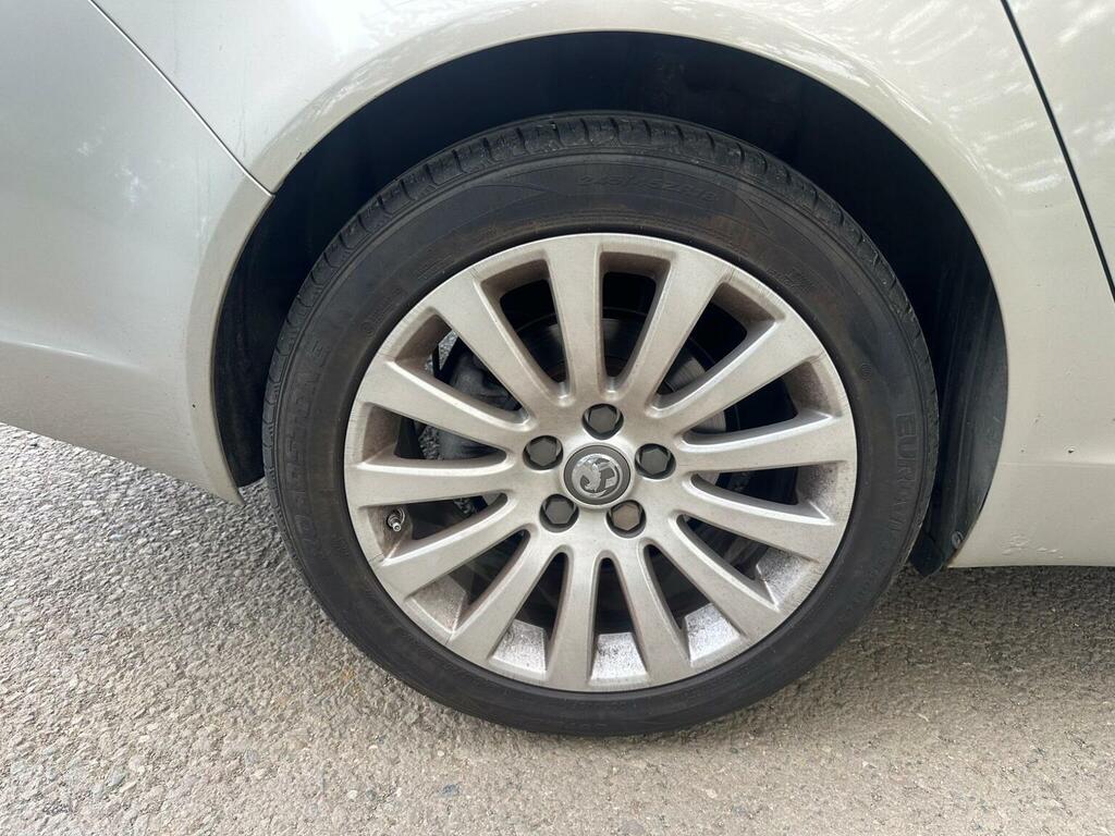 Vauxhall Insignia Insignia Sri 130 Cdti Red #19