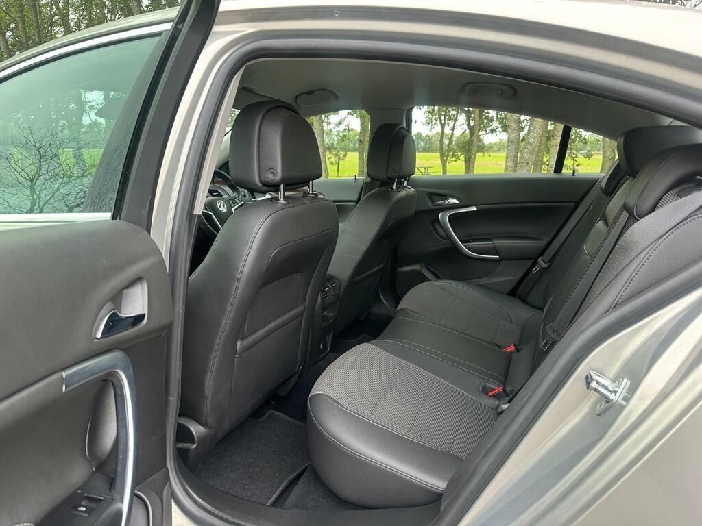 Vauxhall Insignia Insignia Sri 130 Cdti Red #16