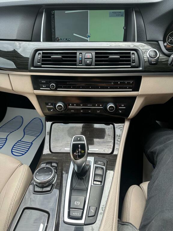 BMW 5 Series Estate 2.0 Grey #16