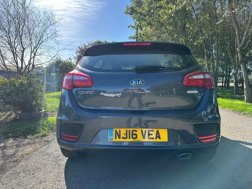 Kia Ceed Hatchback 1.6 Crdi 2 Euro 6 Ss 201616 Grey #6