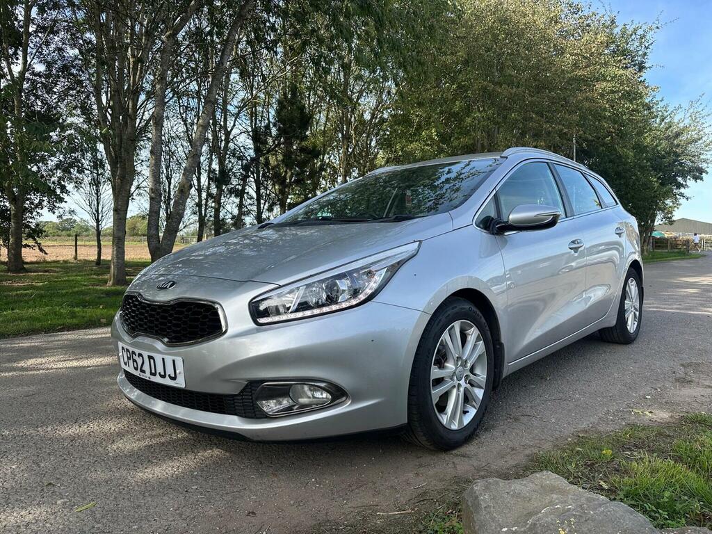 Kia Ceed 1.6 Crdi Ecodynamics 2 Sportswagon Euro 5 Ss Silver #3