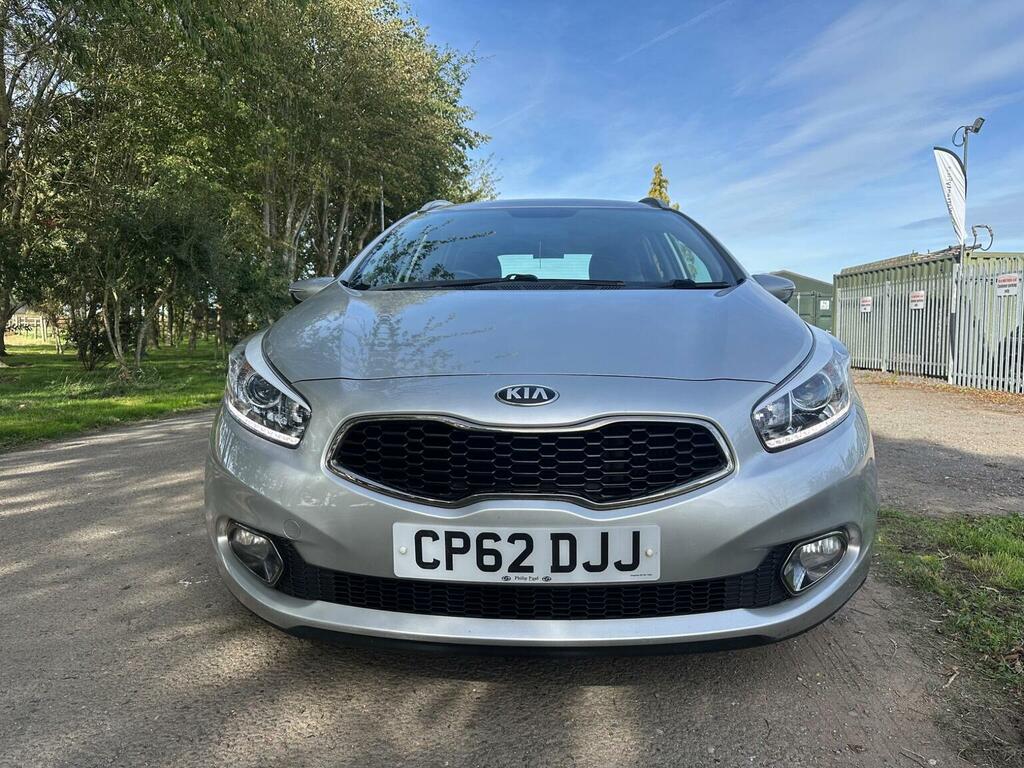 Kia Ceed 1.6 Crdi Ecodynamics 2 Sportswagon Euro 5 Ss Silver #2