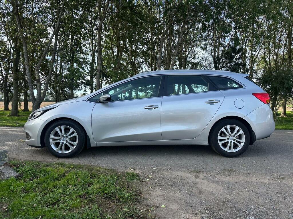 Kia Ceed 1.6 Crdi Ecodynamics 2 Sportswagon Euro 5 Ss Silver #4