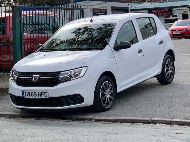 Dacia Sandero 1.0 Essential, 5Dr, Hb, Black Met, Very Clean Exa  #3