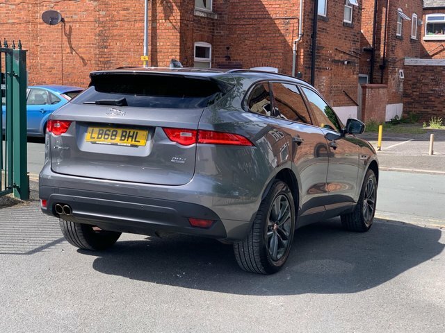 Jaguar F-Pace 2.0 D180 R Sport Suv Awd 180 Ps Blue #4