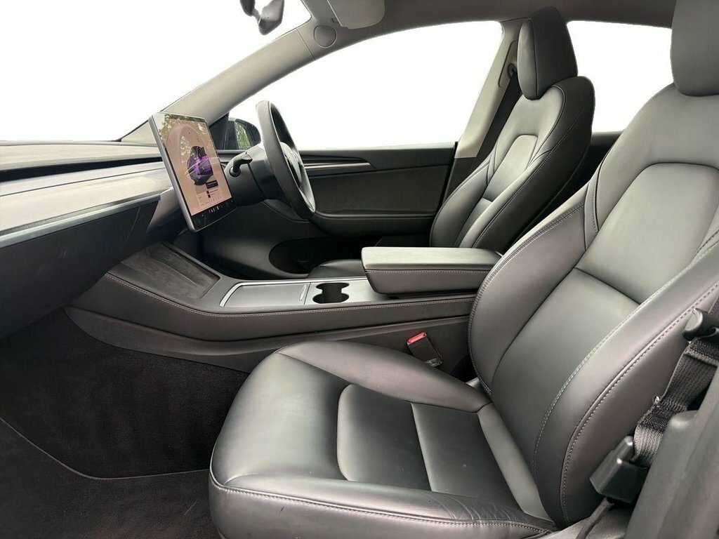 Tesla Model Y Suv Black #3