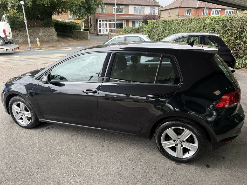 Volkswagen Golf 1.6 Tdi Bluemotion Tech Match Edition Black #2