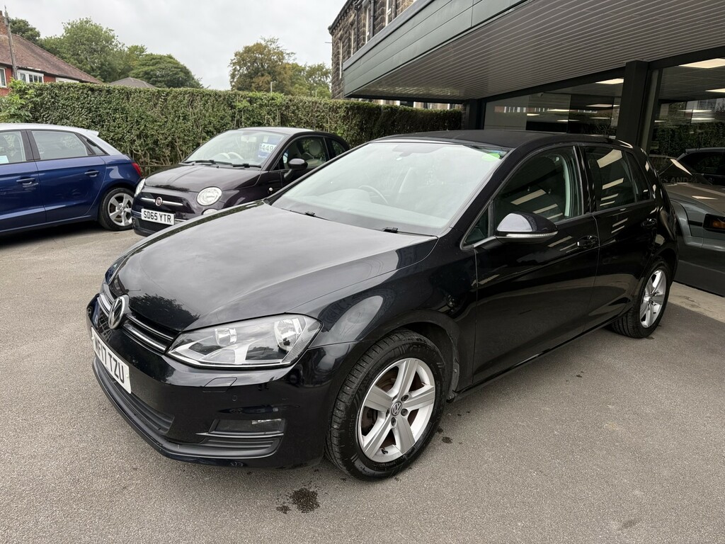 Volkswagen Golf 1.6 Tdi Bluemotion Tech Match Edition Black #3