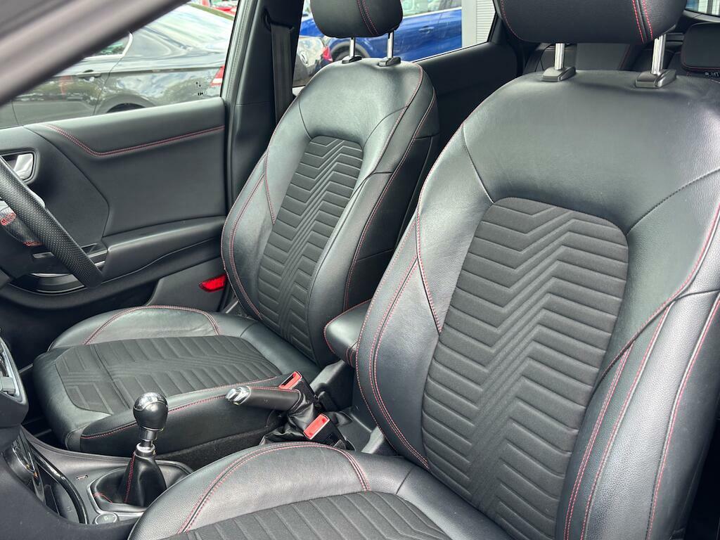 Ford Puma 1.0 Ecoboost Hybrid Mhev Titanium First Ed Black #17