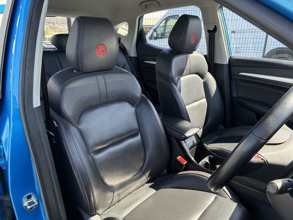 MG ZS Exclusive Blue #2