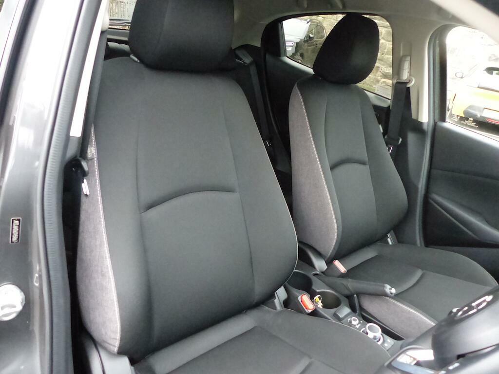 Mazda 2 Exclusive-line Grey #5