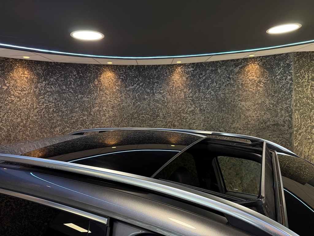 Mercedes-Benz GLB Class Glb200d Amg Line Grey #2