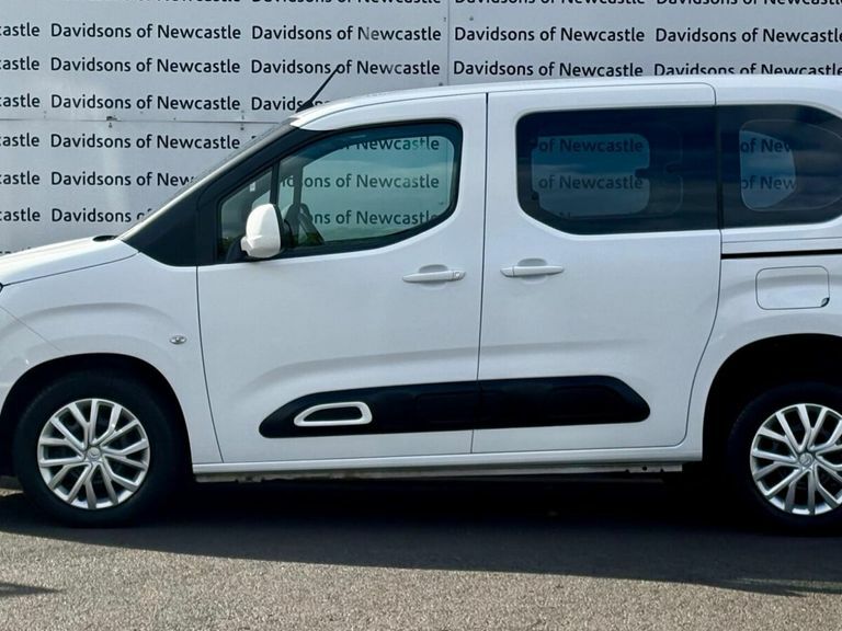 Citroen Berlingo 1.5 Bluehdi Feel M Mpv Euro 6 1 White #5