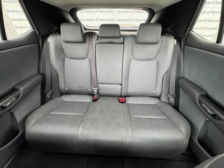 Lexus RZ 300E 71.4Kwh Premium Plus Suv 2 #3