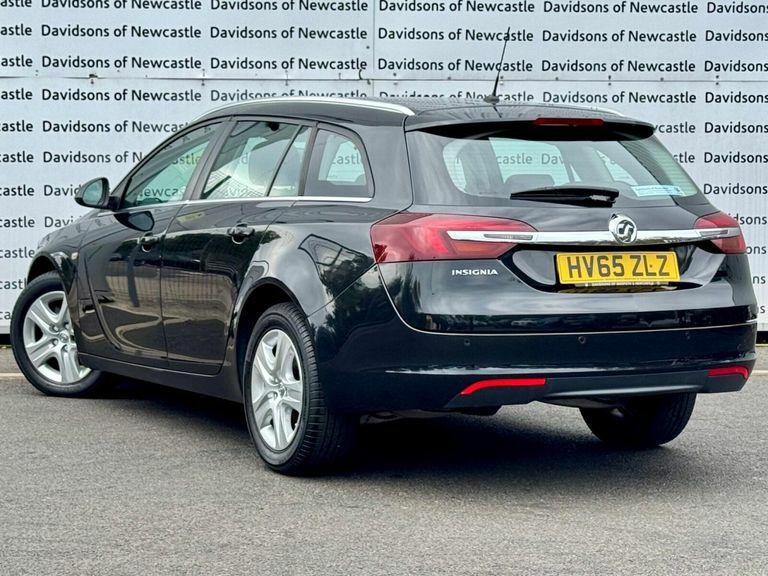 Vauxhall Insignia 1.4I Turbo Design Sports Tourer Black #4