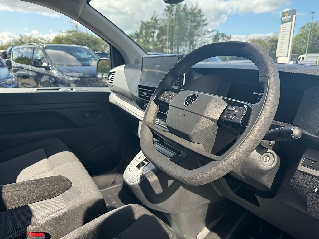 Peugeot E-Expert Professional Mwb 75Kwh 136Ps With Low Miles, White #5