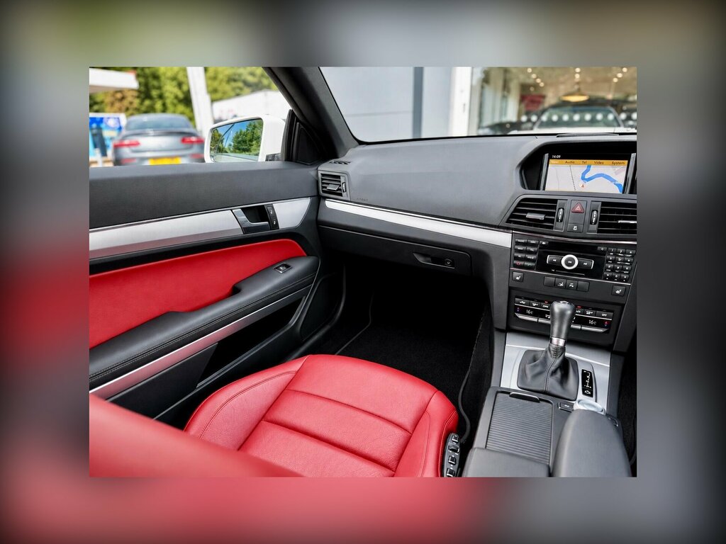 Mercedes-Benz E Class E350 Cdi Blueefficiency Sport 4-Door #23