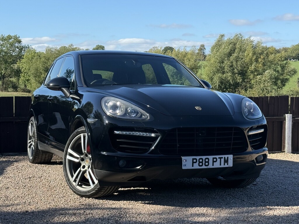 Porsche Cayenne 4.8 T V8 Black