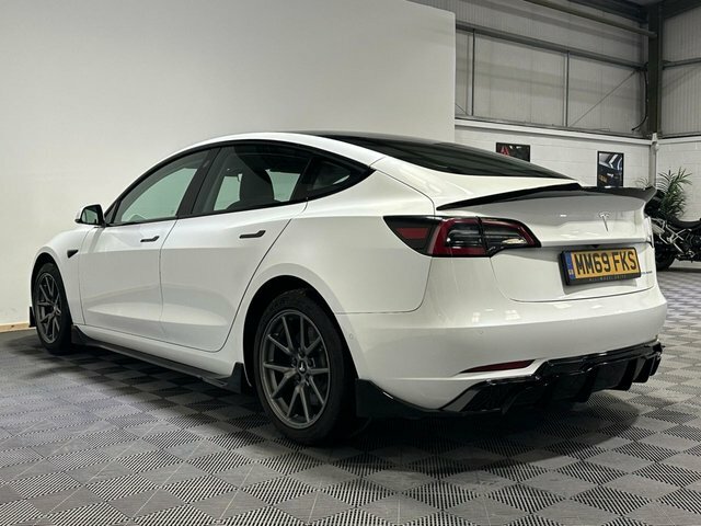 Tesla Model 3 Motor Long Range Saloon White #3
