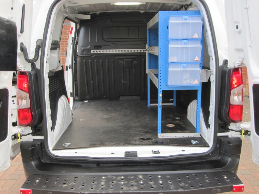 Vauxhall Combo 2300 1.5 Turbo D 100Ps H1 Sportive Van  #10