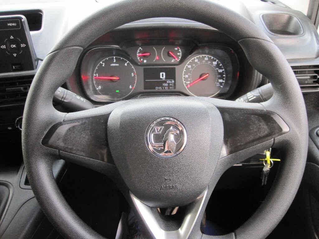 Vauxhall Combo 2300 1.5 Turbo D 100Ps H1 Sportive Van  #20