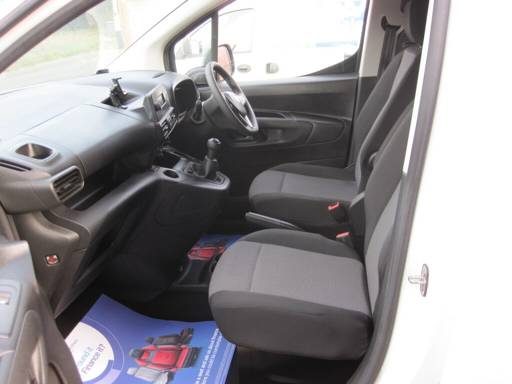 Vauxhall Combo 2300 1.5 Turbo D 100Ps H1 Sportive Van  #14