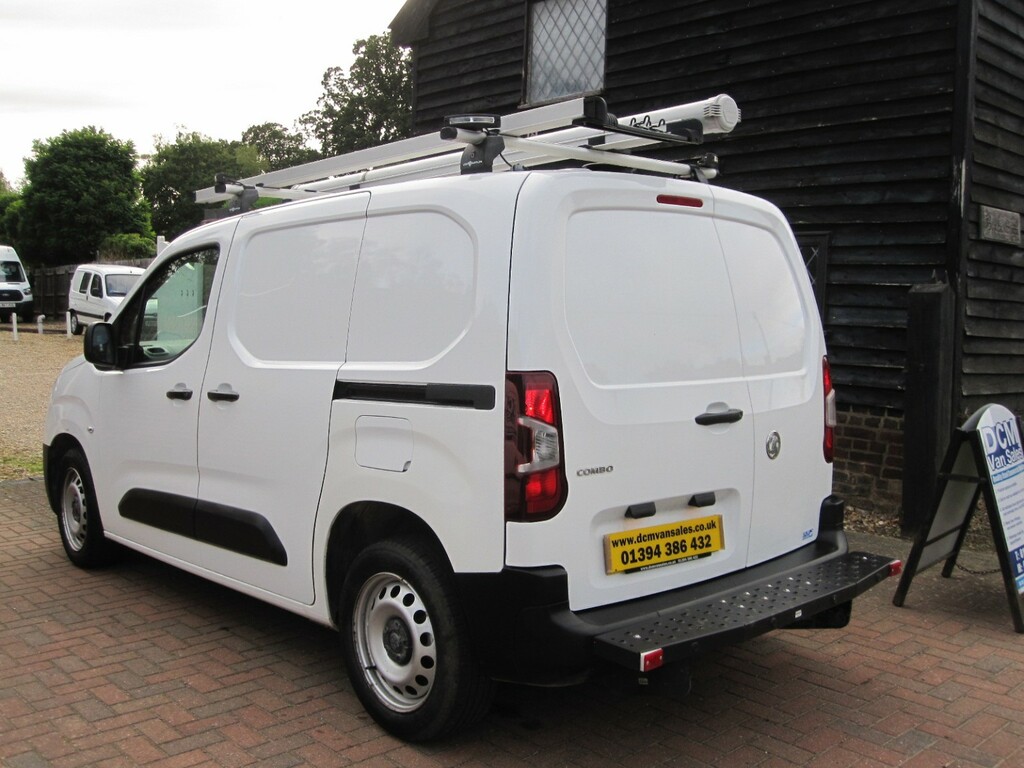 Vauxhall Combo 1.6 Turbo D 2300 Edition 2019 White #3