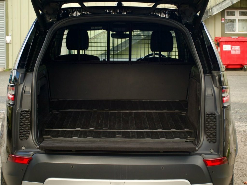 Land Rover Discovery 3L Hse Black #3