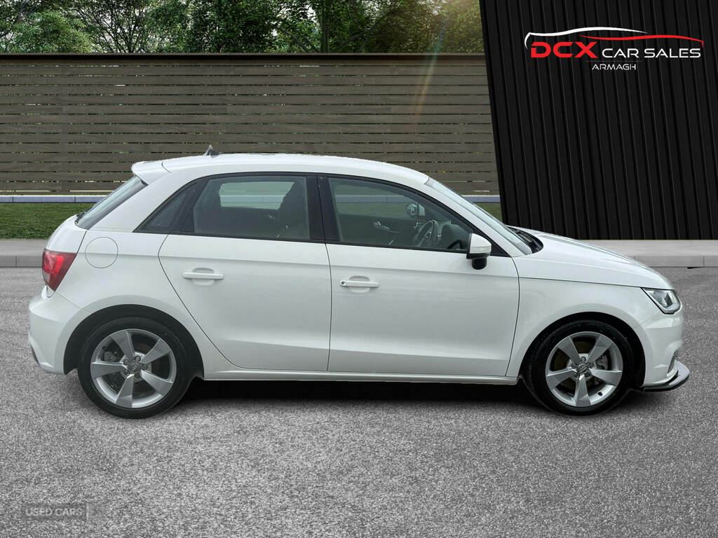 Audi A1 1.6 Tdi Sport White #3