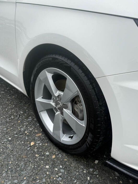 Audi A1 1.0 Tfsi Sport Euro 6 Ss White #11