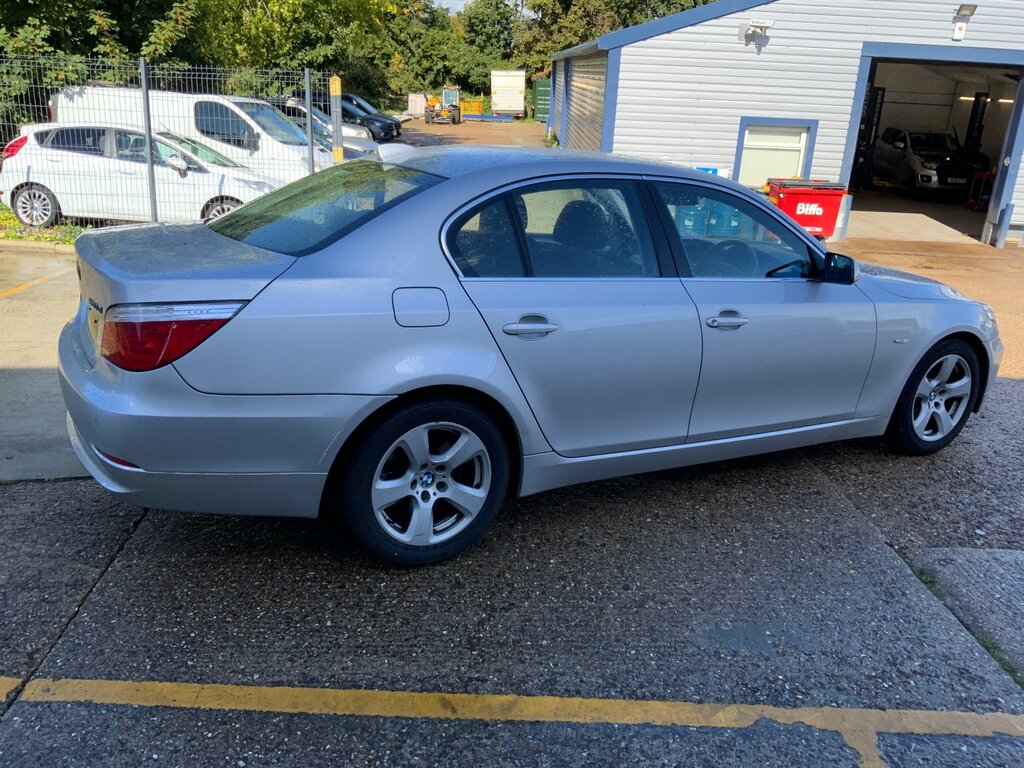 BMW 5 Series 2.0 520D Se Saloon Steptronic Euro 4 1 Silver #3