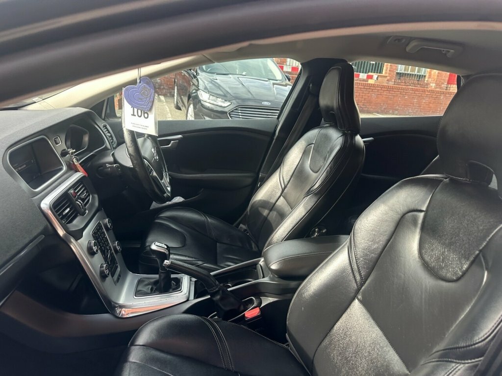 Volvo V40 2L Inscription Grey #4