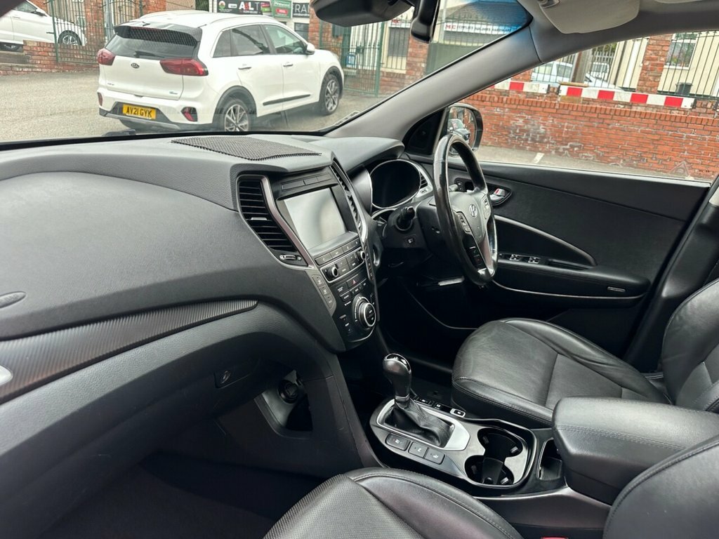 Hyundai Santa Fe 2.2L Wiggins Edition Silver #4