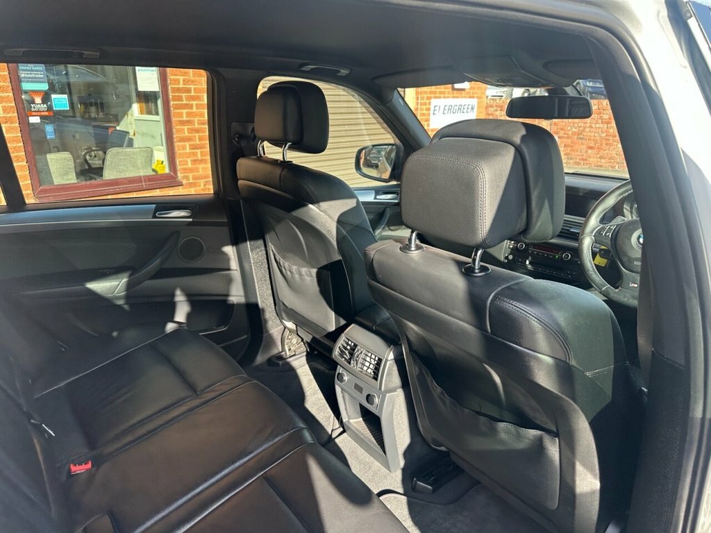 BMW X5 Xdrive40d M Sport White #21