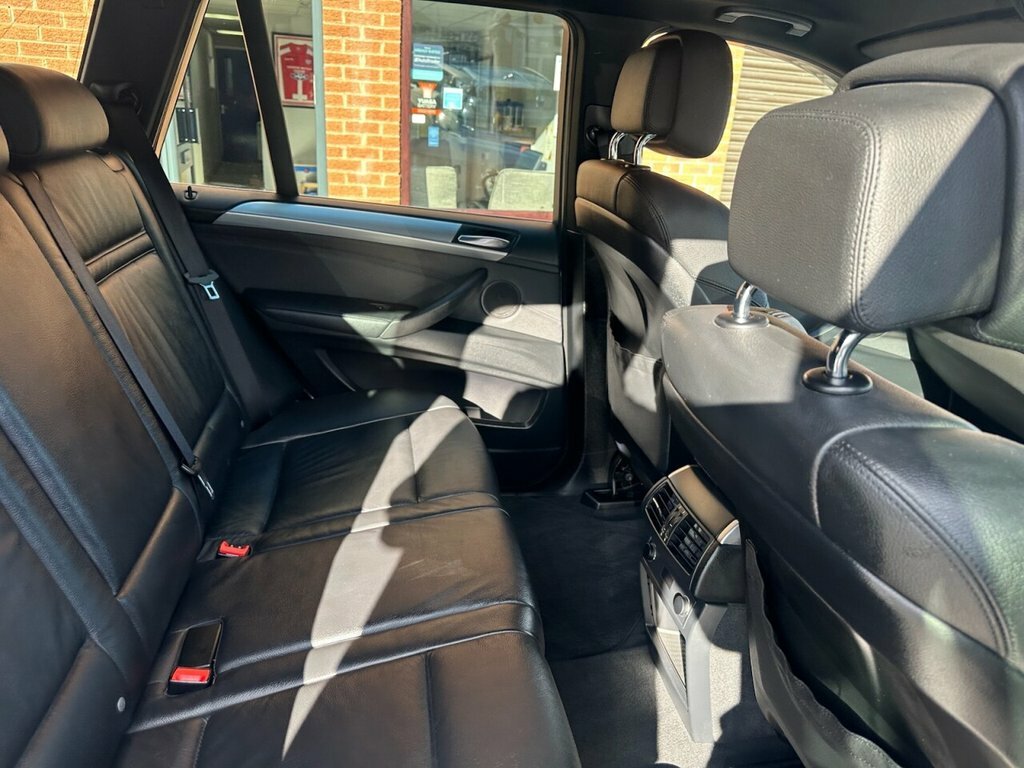 BMW X5 Xdrive40d M Sport White #20