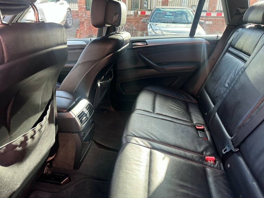 BMW X5 Xdrive40d M Sport White #23