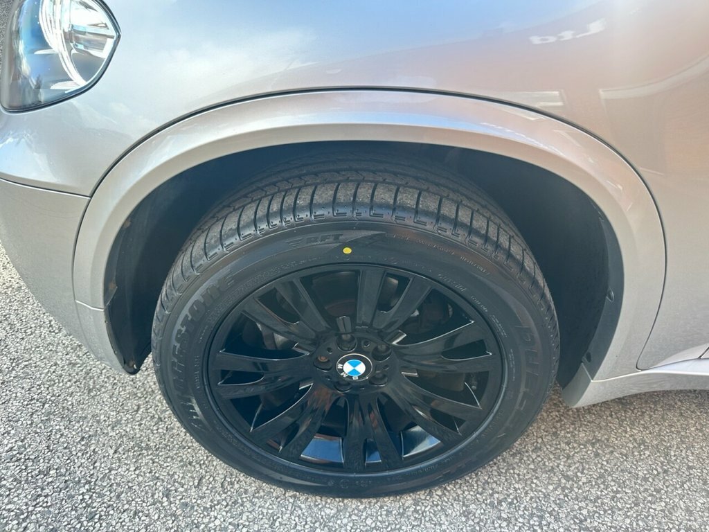 BMW X5 Xdrive40d M Sport White #31