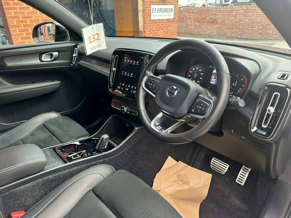 Volvo XC40 2L R-design Grey #4