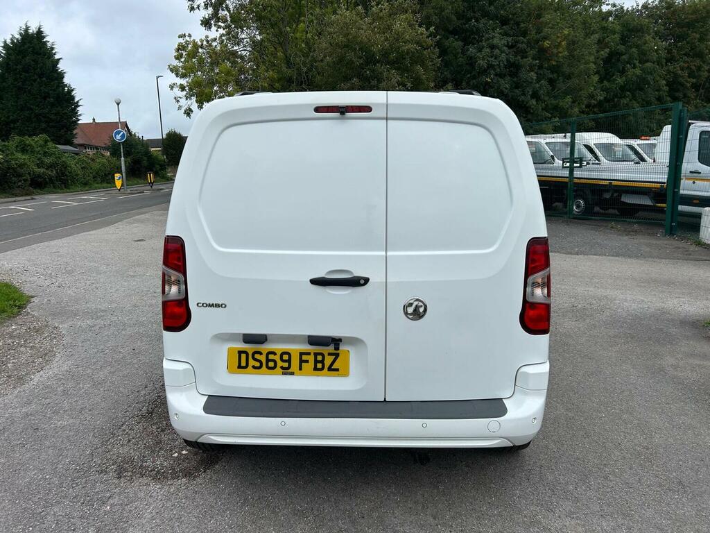 Vauxhall Combo 1.5 Turbo D 2300 Sportive L1 H1 Euro 6 White #5