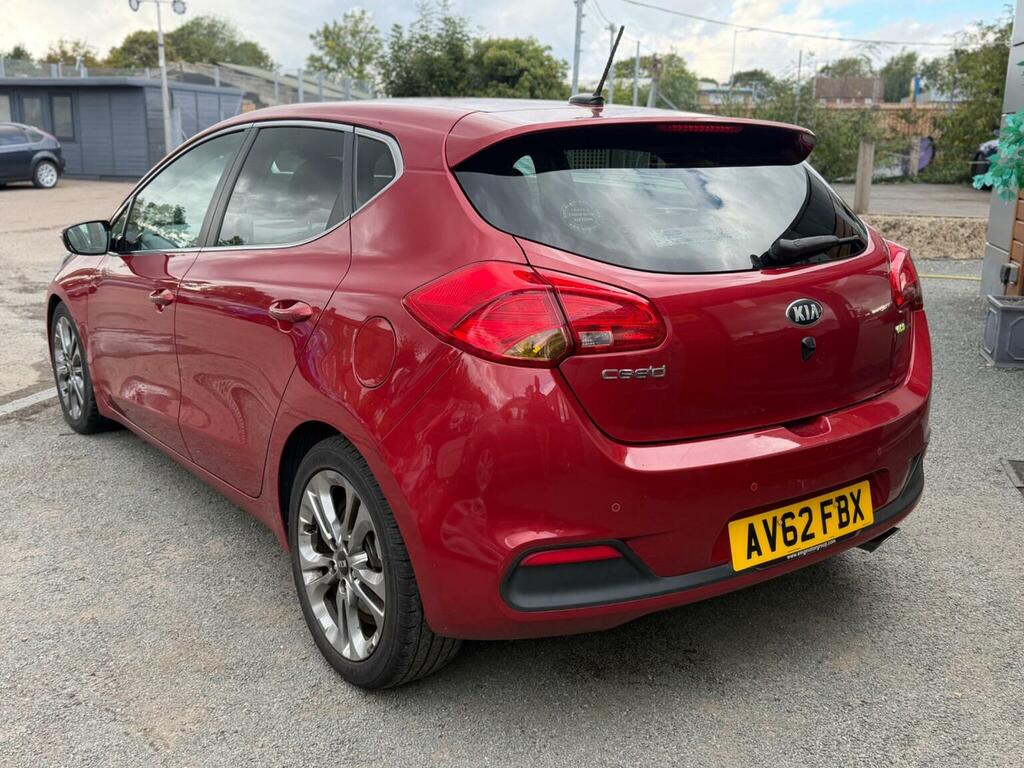 Kia Ceed 1.6 Crdi Ecodynamics 4 Euro 5 Ss Red #3