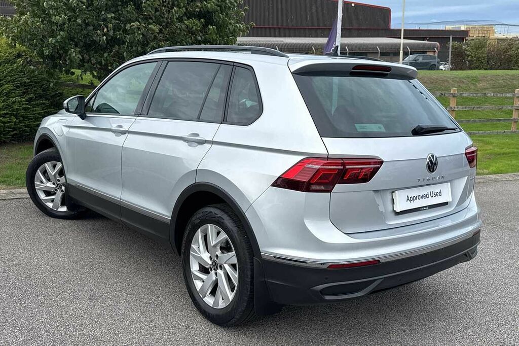 Volkswagen Tiguan 1.4 Tsi 245Ps Life Ehybrid Dsg Silver #3