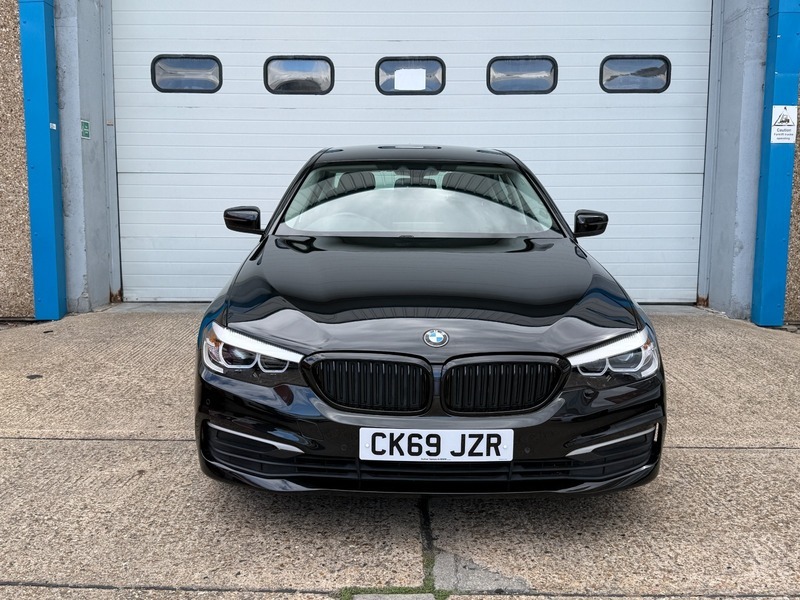 BMW 5 Series 520D 2.0 Se Black #2