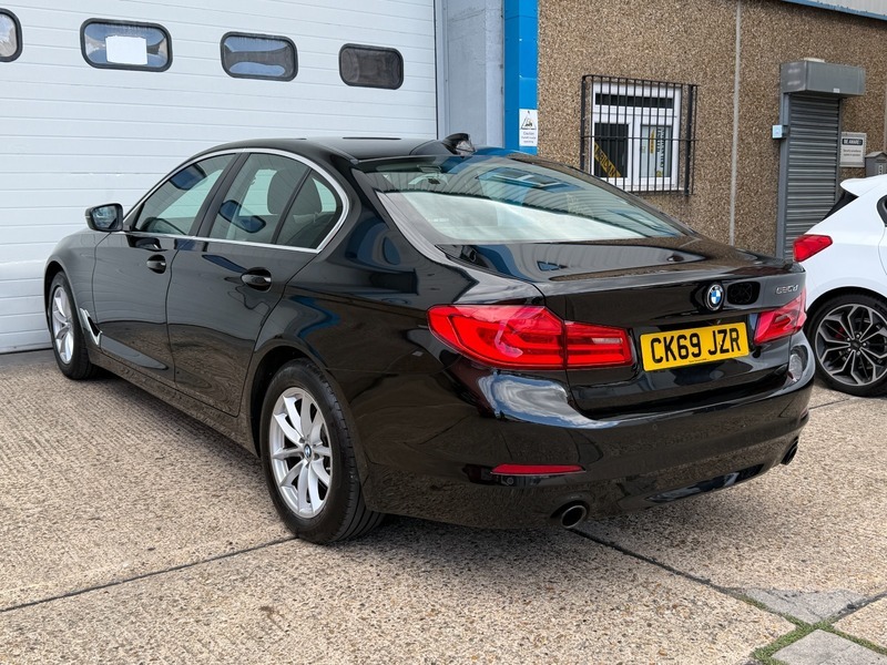BMW 5 Series 520D 2.0 Se Black #6