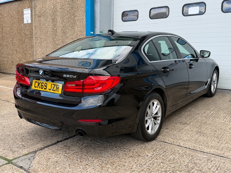 BMW 5 Series 520D 2.0 Se Black #4
