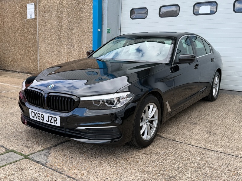 BMW 5 Series 520D 2.0 Se Black #3