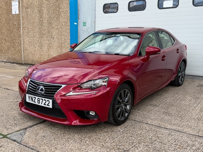 Lexus IS 300H Executive Edition E-cvt Red #3
