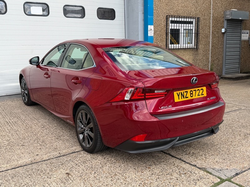 Lexus IS 300H Executive Edition E-cvt Red #6