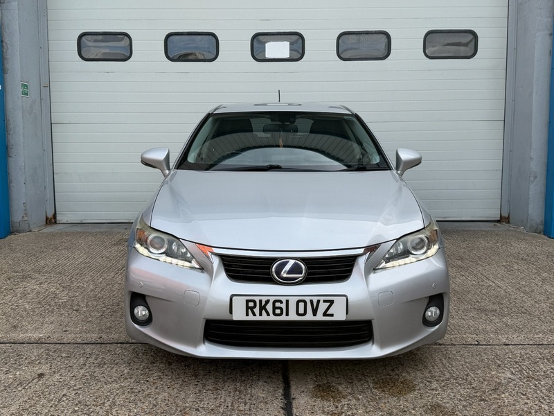 Lexus CT 1.8 Se-l Cvt Euro Silver #2