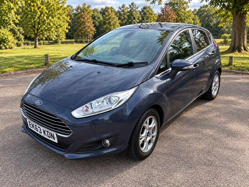 Ford Fiesta Hatchback 1.6 Tdci Econetic Titanium Euro 5 Ss Grey #3